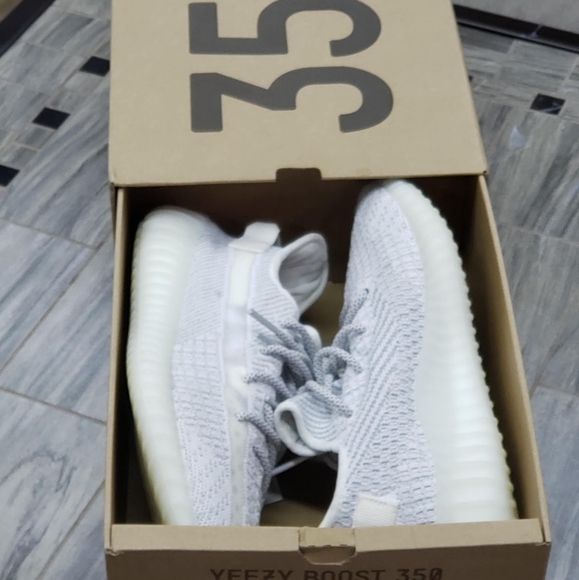 Yeezy Boost 350 v2 “Static Reflective” - Picture 8 of 8